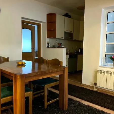 Homy In Center Marijin Dvor Appartamento